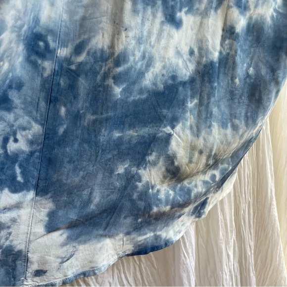 90%OFF❣️Marc New York Andrew Marc Blue Tie Dye V-Neck Short Sleeve Tunic Top, 1X - Picture 8 of 10